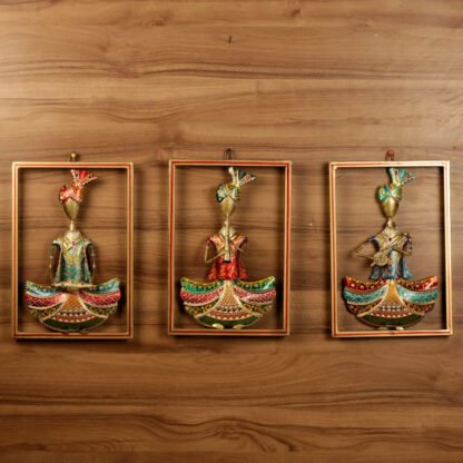 HM_1029_Iron Painted Sitting Sardar Wall Frame Set of 3