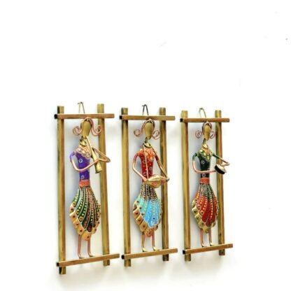 Rajasthani Musician frame for wall decoration - Set of 3 - Image 5