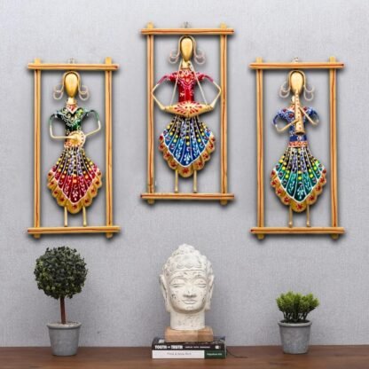 Rajasthani Musician frame for wall decoration - Set of 3 - Image 3